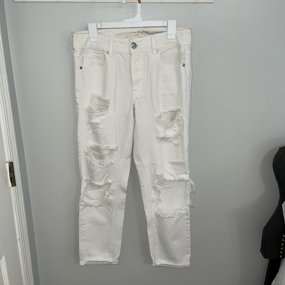 WHITE AMERICAN EAGLE JEANS 🤍